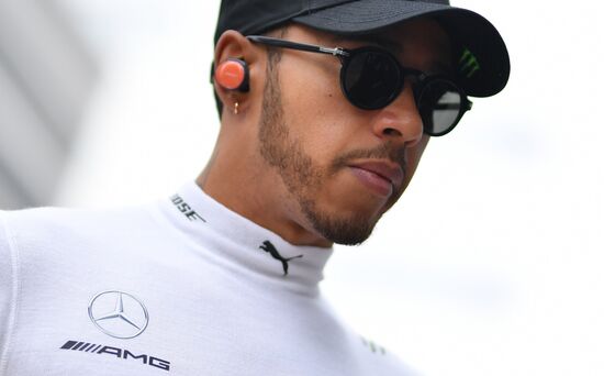 Автоспорт. Формула-1. Гран-при России. Свободные заезды. Первая сессия