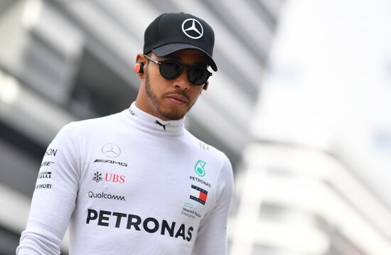 Автоспорт. Формула-1. Гран-при России. Свободные заезды. Первая сессия