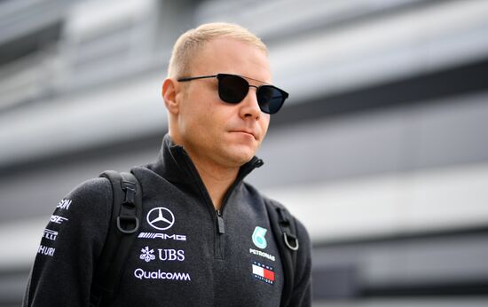 Автоспорт. Формула-1. Гран-при России. Свободные заезды. Первая сессия