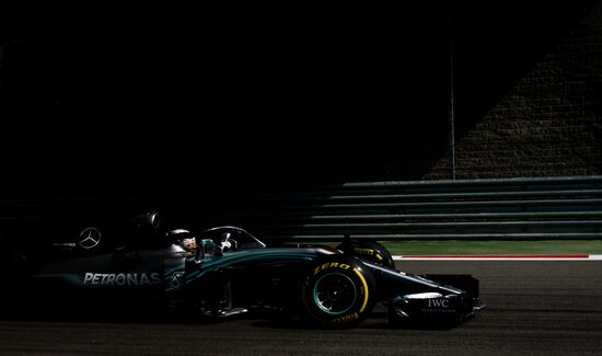 Автоспорт. Формула-1. Гран-при России. Свободные заезды. Первая сессия