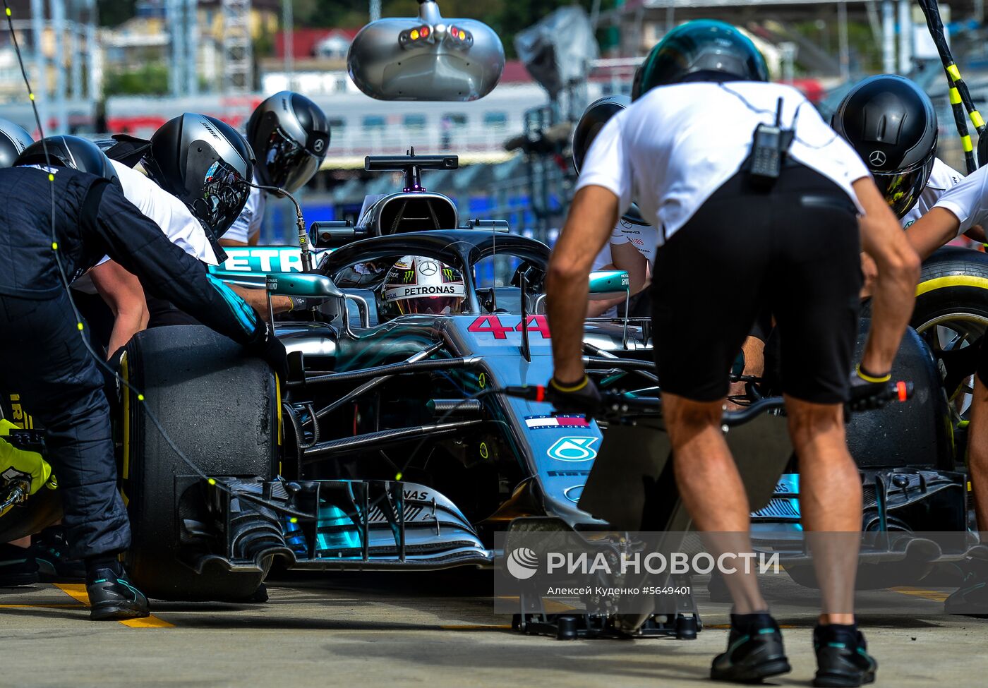 Автоспорт. Формула-1. Гран-при России. Свободные заезды. Первая сессия