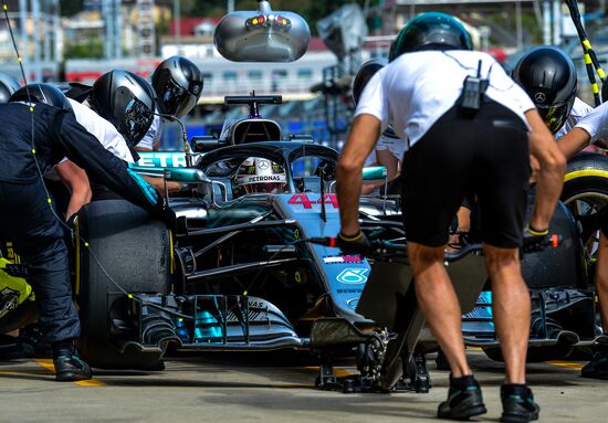 Автоспорт. Формула-1. Гран-при России. Свободные заезды. Первая сессия