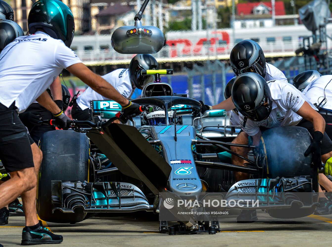 Автоспорт. Формула-1. Гран-при России. Свободные заезды. Первая сессия