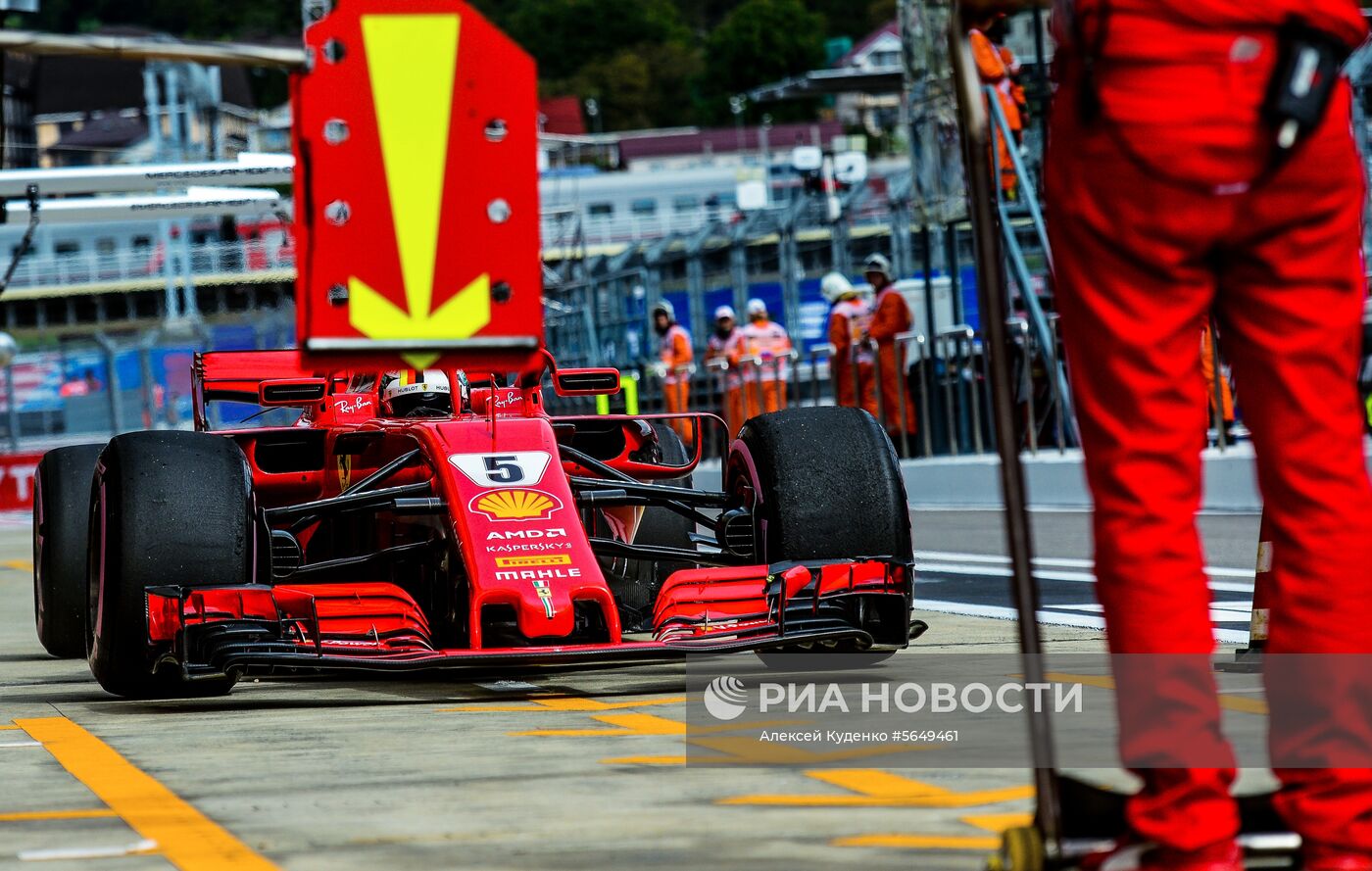 Автоспорт. Формула-1. Гран-при России. Свободные заезды. Первая сессия