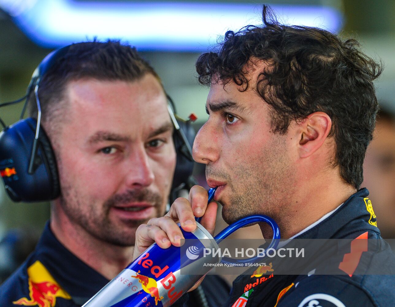 Автоспорт. Формула-1. Гран-при России. Свободные заезды. Первая сессия