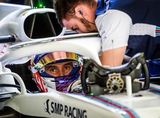 Автоспорт. Формула-1. Гран-при России. Свободные заезды. Первая сессия