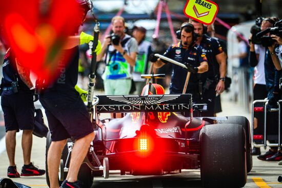 Автоспорт. Формула-1. Гран-при России. Свободные заезды. Первая сессия