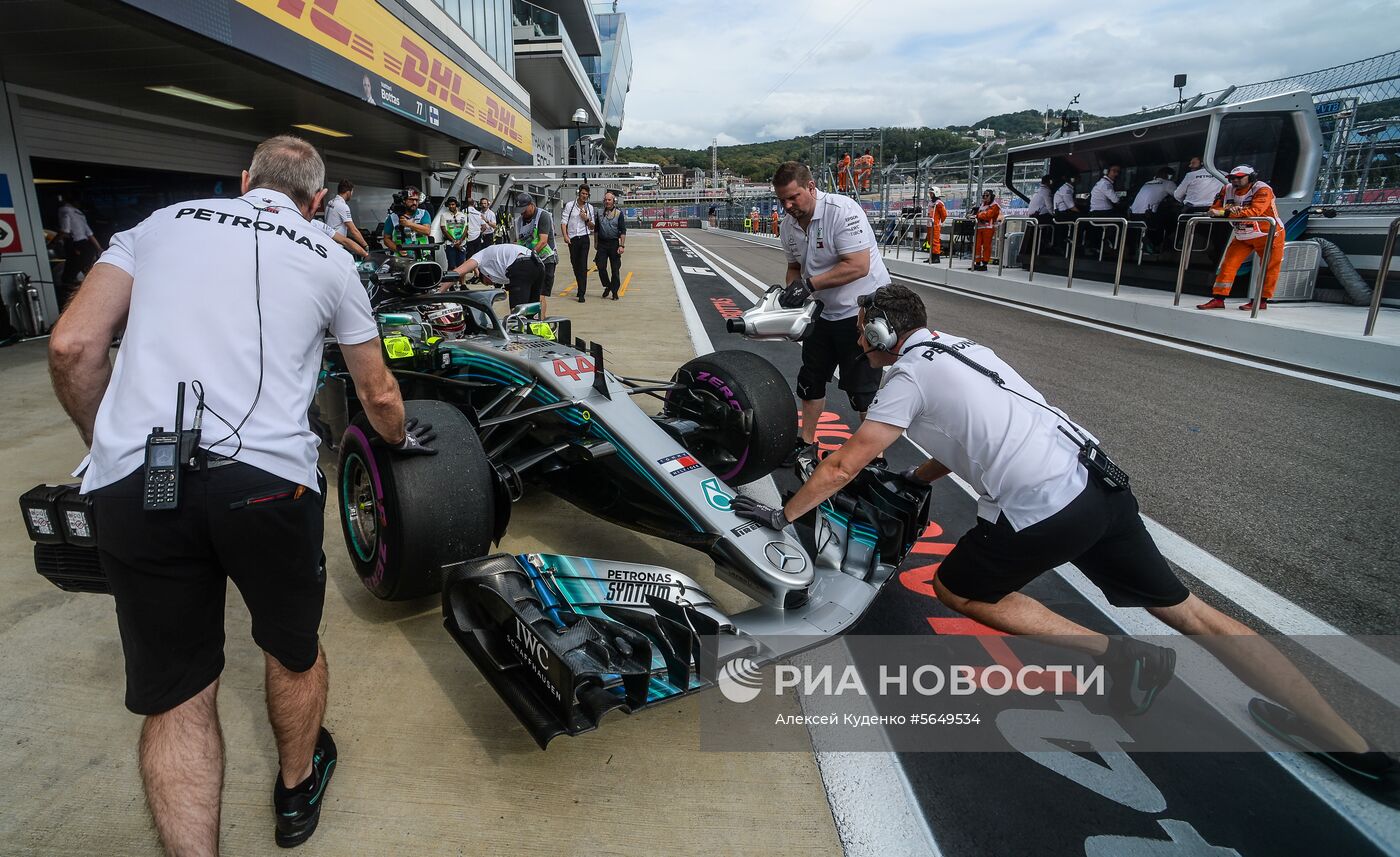 Автоспорт. Формула-1. Гран-при России. Свободные заезды. Первая сессия