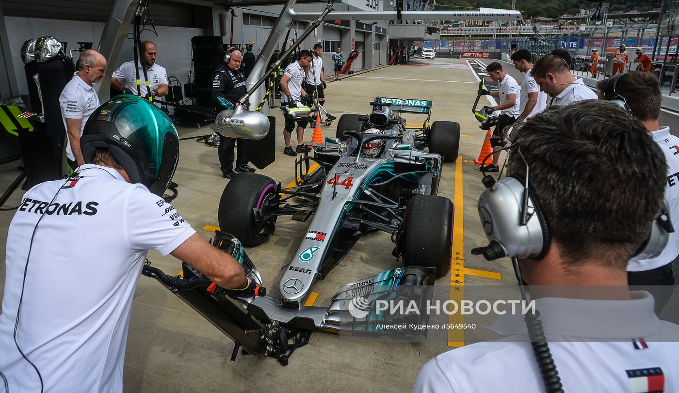 Автоспорт. Формула-1. Гран-при России. Свободные заезды. Первая сессия