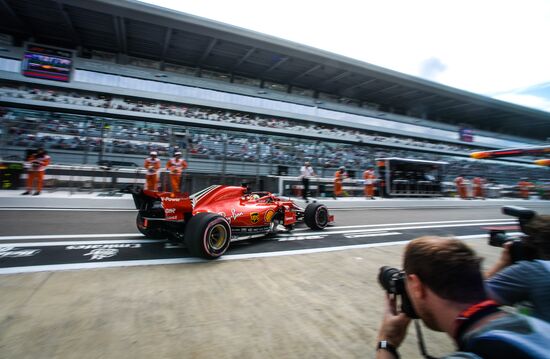 Автоспорт. Формула-1. Гран-при России. Свободные заезды. Первая сессия