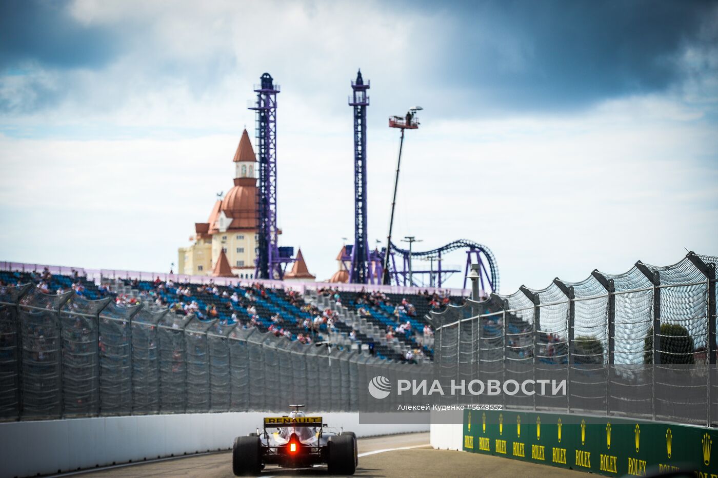 Автоспорт. Формула-1. Гран-при России. Свободные заезды. Первая сессия