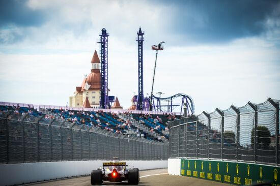 Автоспорт. Формула-1. Гран-при России. Свободные заезды. Первая сессия