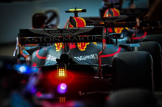 Автоспорт. Формула-1. Гран-при России. Свободные заезды. Первая сессия