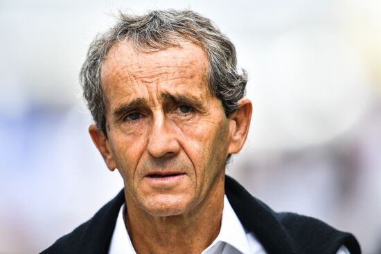 Автоспорт. Формула-1. Гран-при России. Свободные заезды. Первая сессия