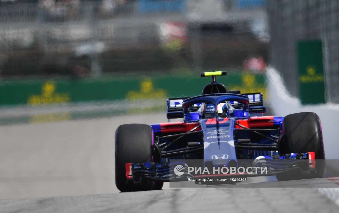 Автоспорт. Формула-1. Гран-при России. Свободные заезды. Первая сессия