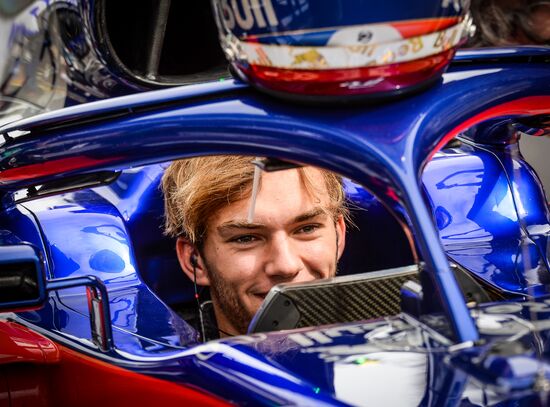 Автоспорт. Формула-1. Гран-при России. Свободные заезды. Первая сессия