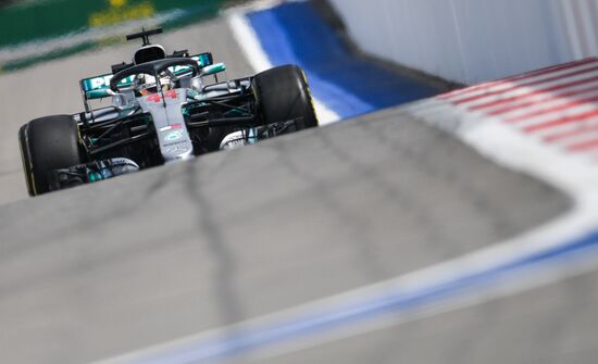 Автоспорт. Формула-1. Гран-при России. Свободные заезды. Первая сессия