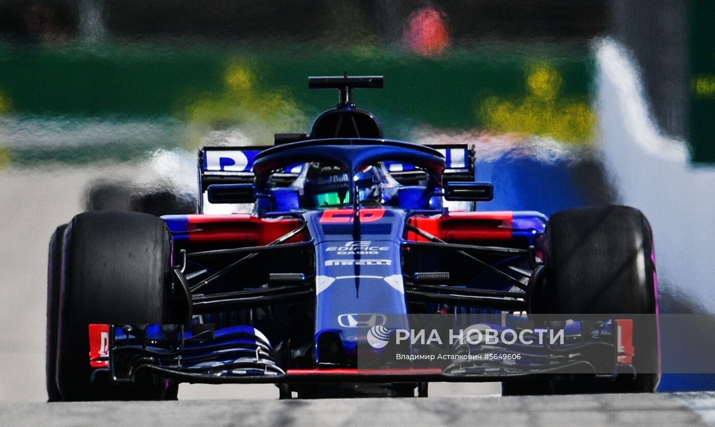 Автоспорт. Формула-1. Гран-при России. Свободные заезды. Первая сессия