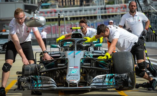 Автоспорт. Формула-1. Гран-при России. Свободные заезды. Первая сессия