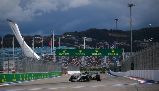 Автоспорт. Формула-1. Гран-при России. Свободные заезды. Первая сессия