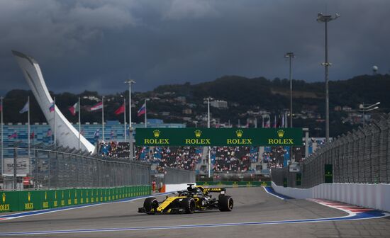 Автоспорт. Формула-1. Гран-при России. Свободные заезды. Первая сессия