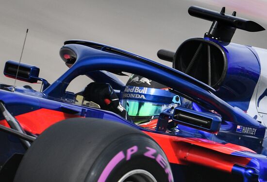 Автоспорт. Формула-1. Гран-при России. Свободные заезды. Первая сессия