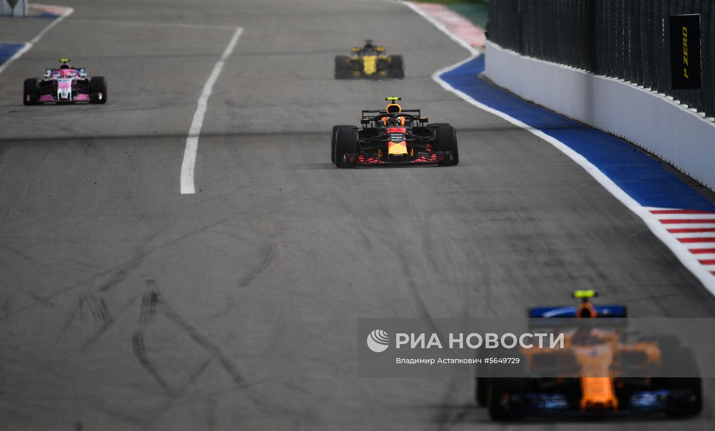 Автоспорт. Формула-1. Гран-при России. Свободные заезды. Первая сессия