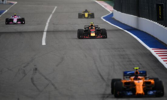 Автоспорт. Формула-1. Гран-при России. Свободные заезды. Первая сессия