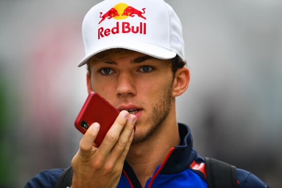 Автоспорт. Формула-1. Гран-при России. Свободные заезды. Первая сессия