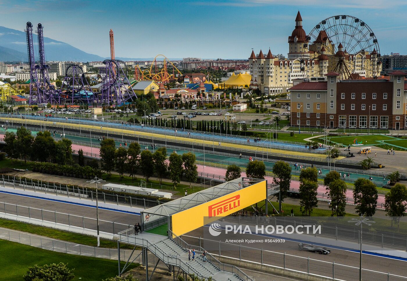 Автоспорт. Формула-1. Гран-при России. Свободные заезды. Вторая сессия