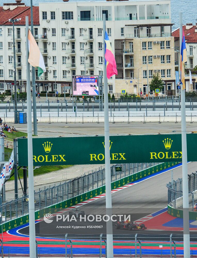 Автоспорт. Формула-1. Гран-при России. Свободные заезды. Вторая сессия