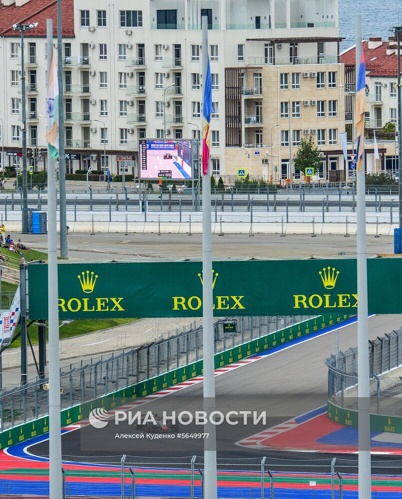 Автоспорт. Формула-1. Гран-при России. Свободные заезды. Вторая сессия
