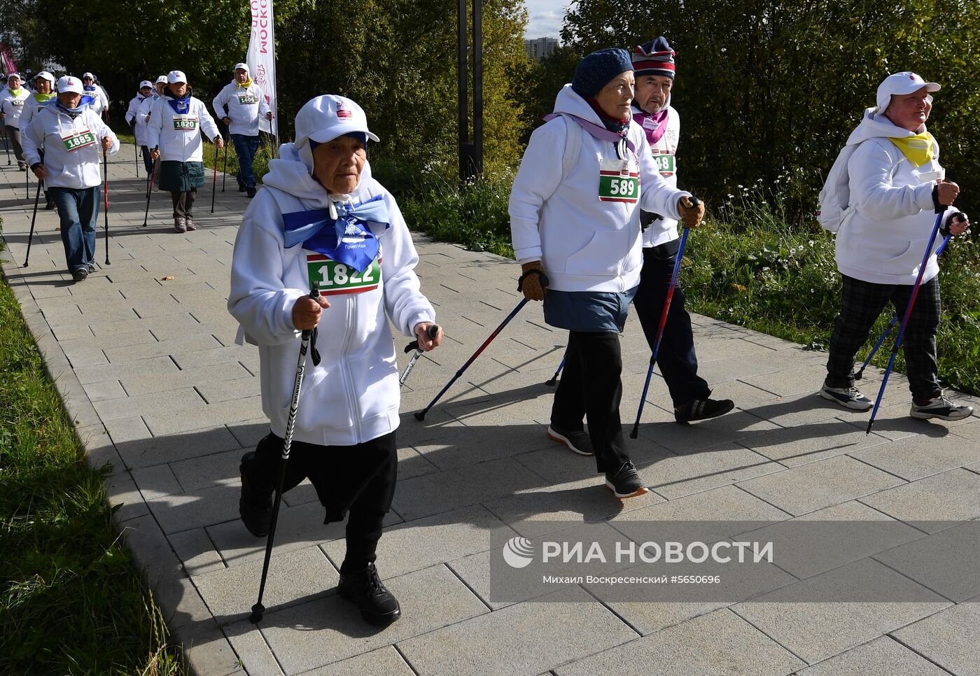 Марафон по скандинавской ходьбе среди пенсионеров