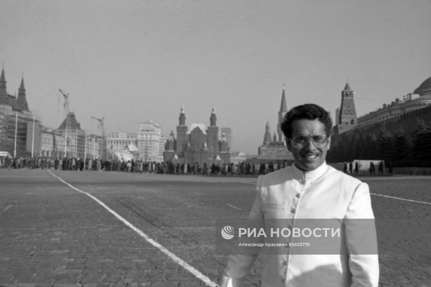 Индийский иллюзионист Продип Чандра Соркар