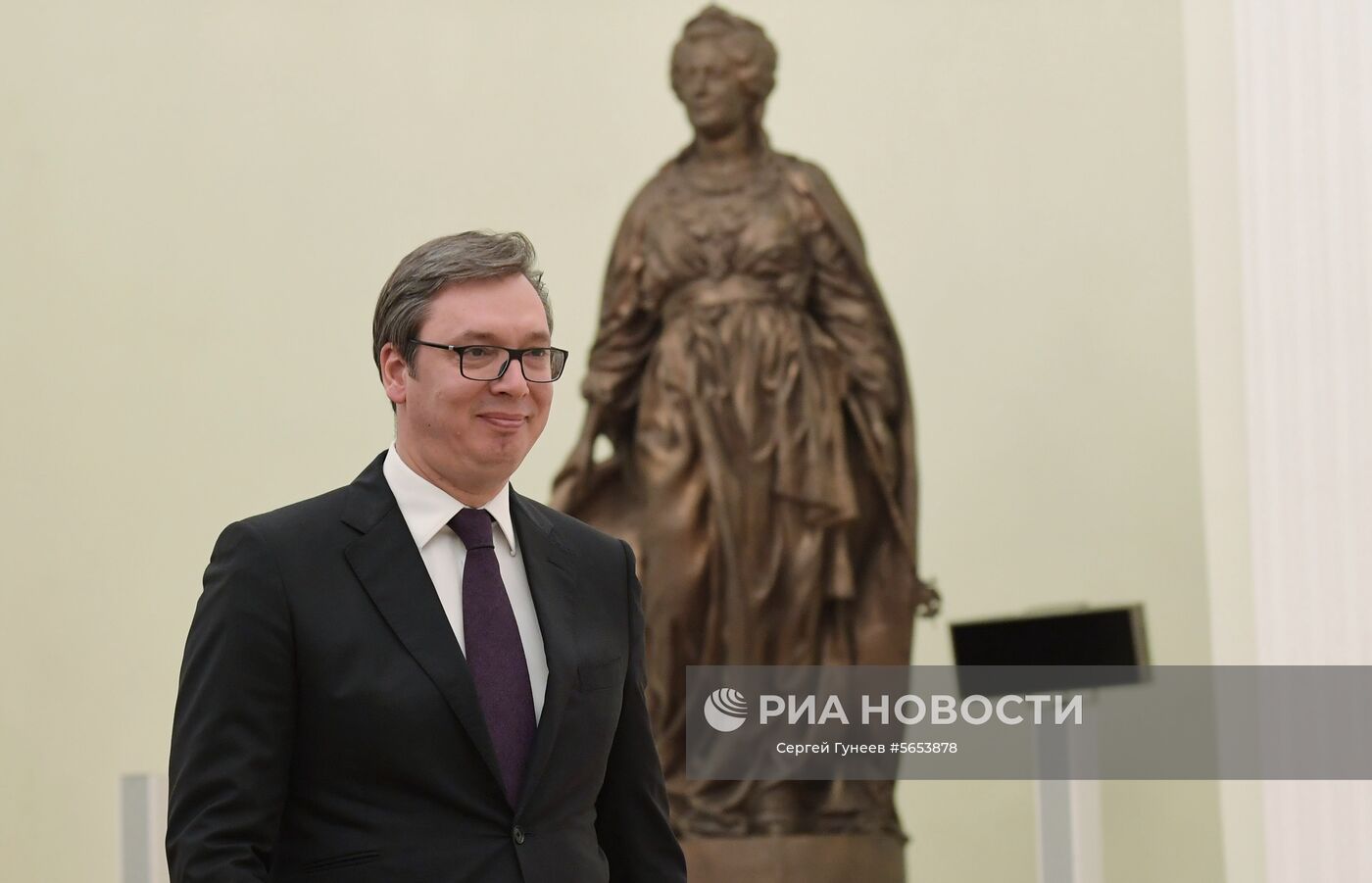 Президент РФ В. Путин встретился с президентом Сербии А. Вучичем