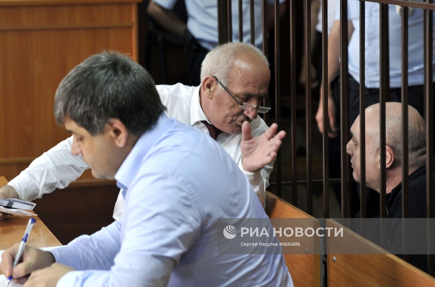 Заседание суда по делу отстраненного мэра Махачкалы Мусы Мусаева