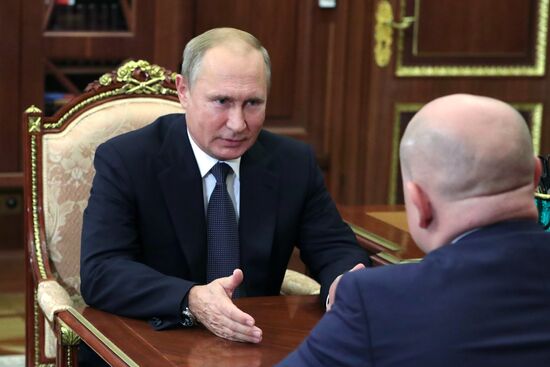 Президент РФ В. Путин встретился с М. Развожаевым