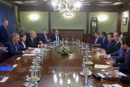 Заместитель председателя правительства РФ Ю. Борисов провел ряд встреч
