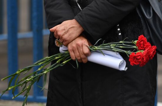 Митинг в память о трагических событиях в Москве в октябре 1993 г.