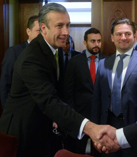 Заместитель председателя правительства РФ Ю. Борисов провел ряд встреч