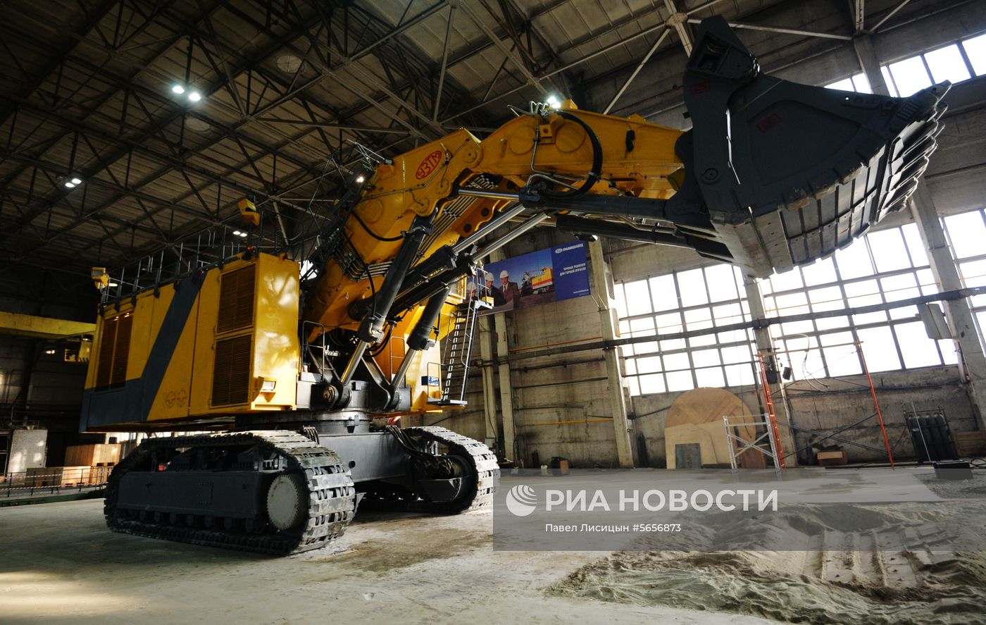 Презентация карьерного гидравлического экскаватора УГЭ-300