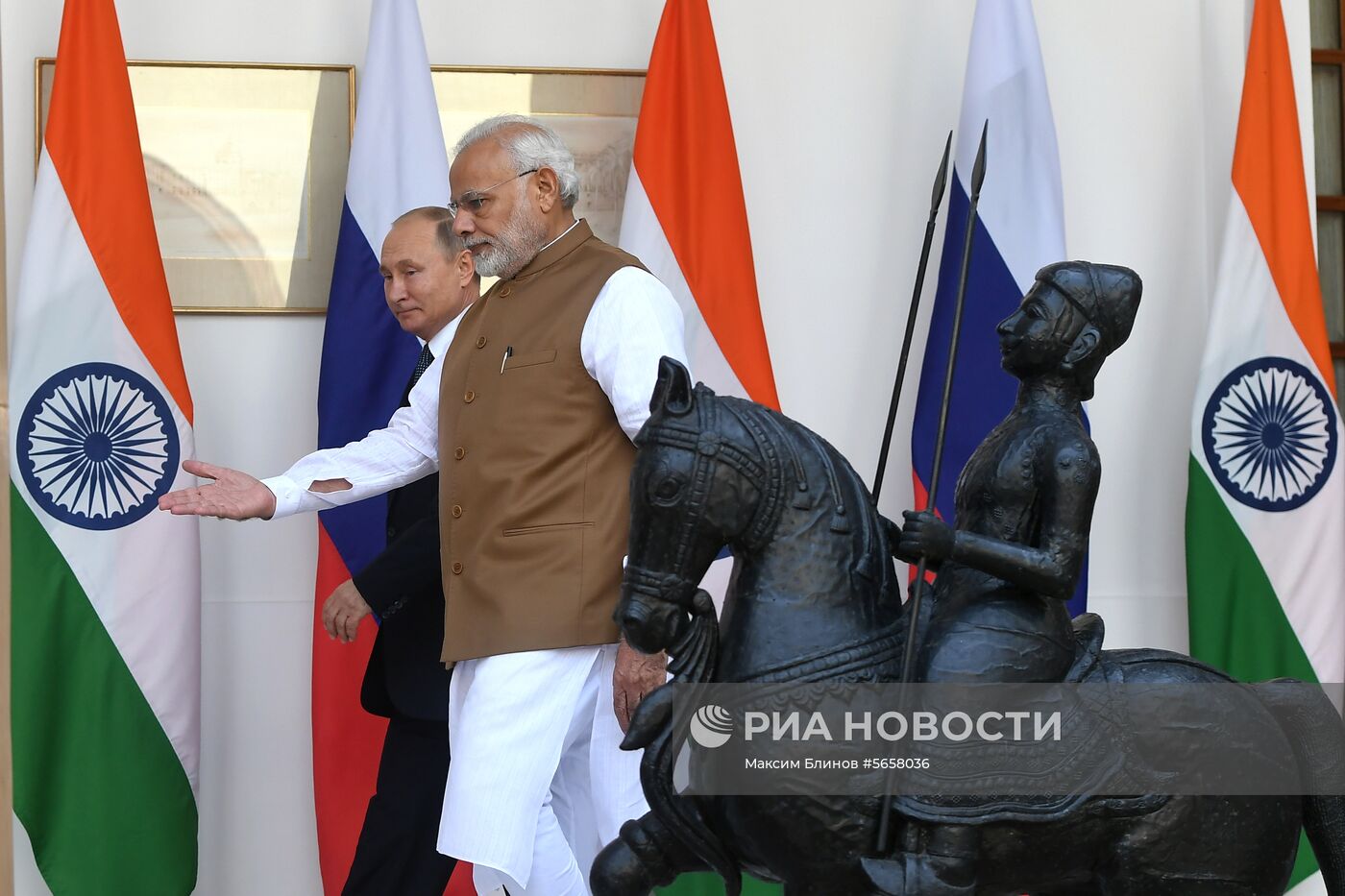 Официальный визит президента РФ В. Путина в Индию. День второй