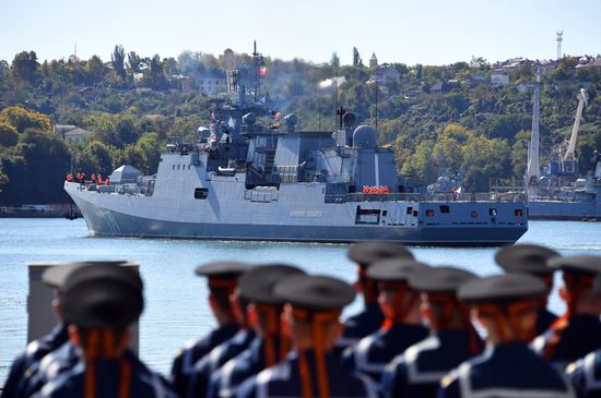 Встреча фрегата «Адмирал Макаров» в Севастополе 