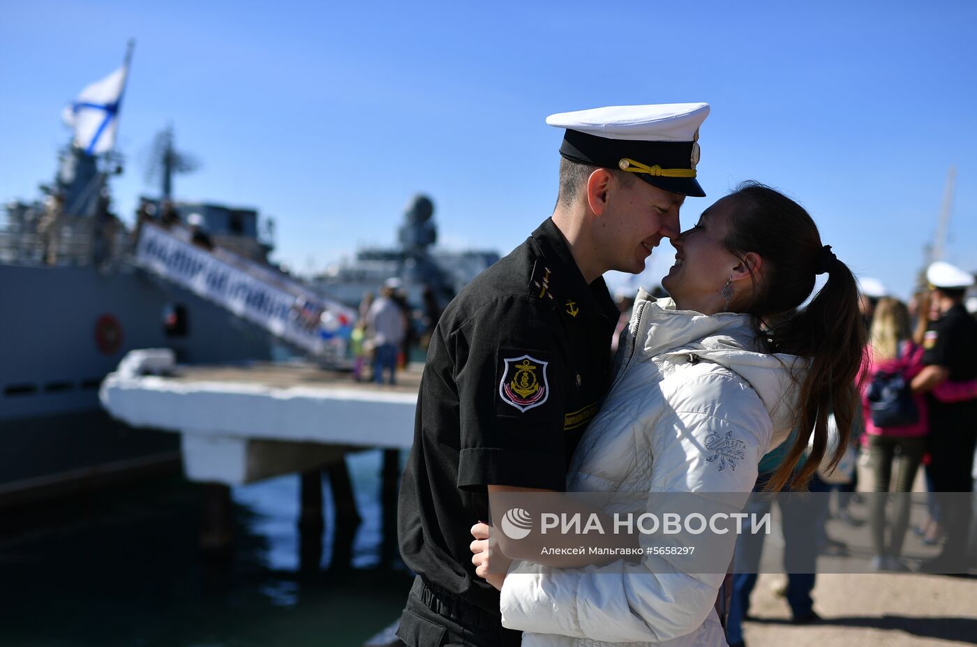 Встреча фрегата «Адмирал Макаров» в Севастополе 