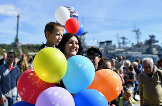 Встреча фрегата «Адмирал Макаров» в Севастополе 