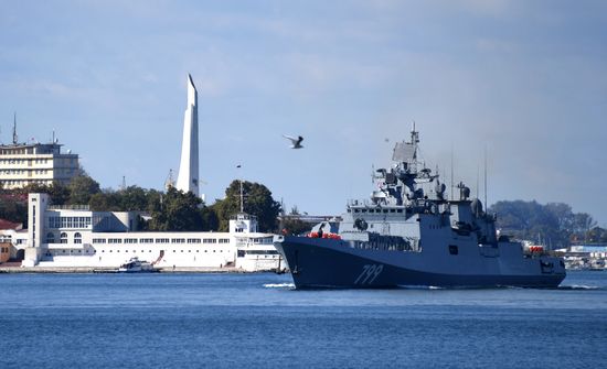 Встреча фрегата «Адмирал Макаров» в Севастополе 