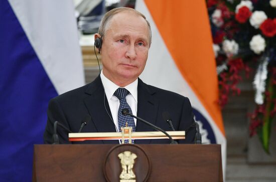 Официальный визит президента РФ В. Путина в Индию. День второй