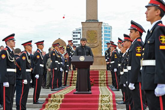 Празднование 200-летия Грозного