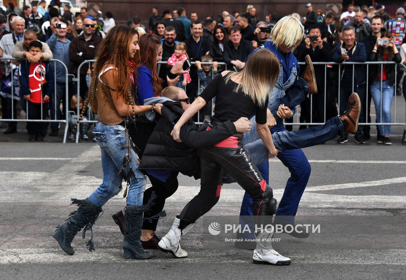 Закрытие байкерского сезона во Владивостоке