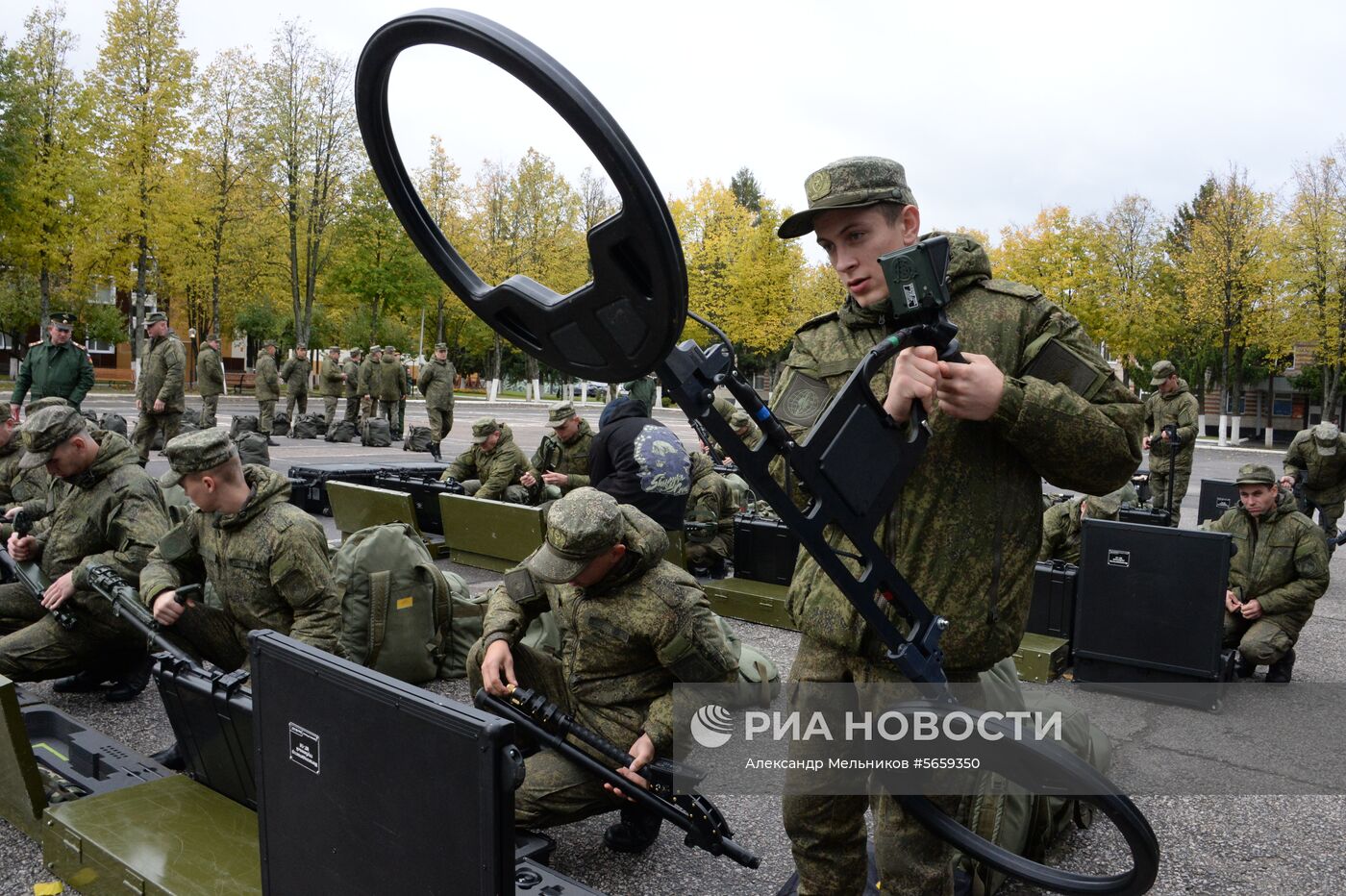 Российские саперы окажут помощь Лаосу в разминировании территории страны